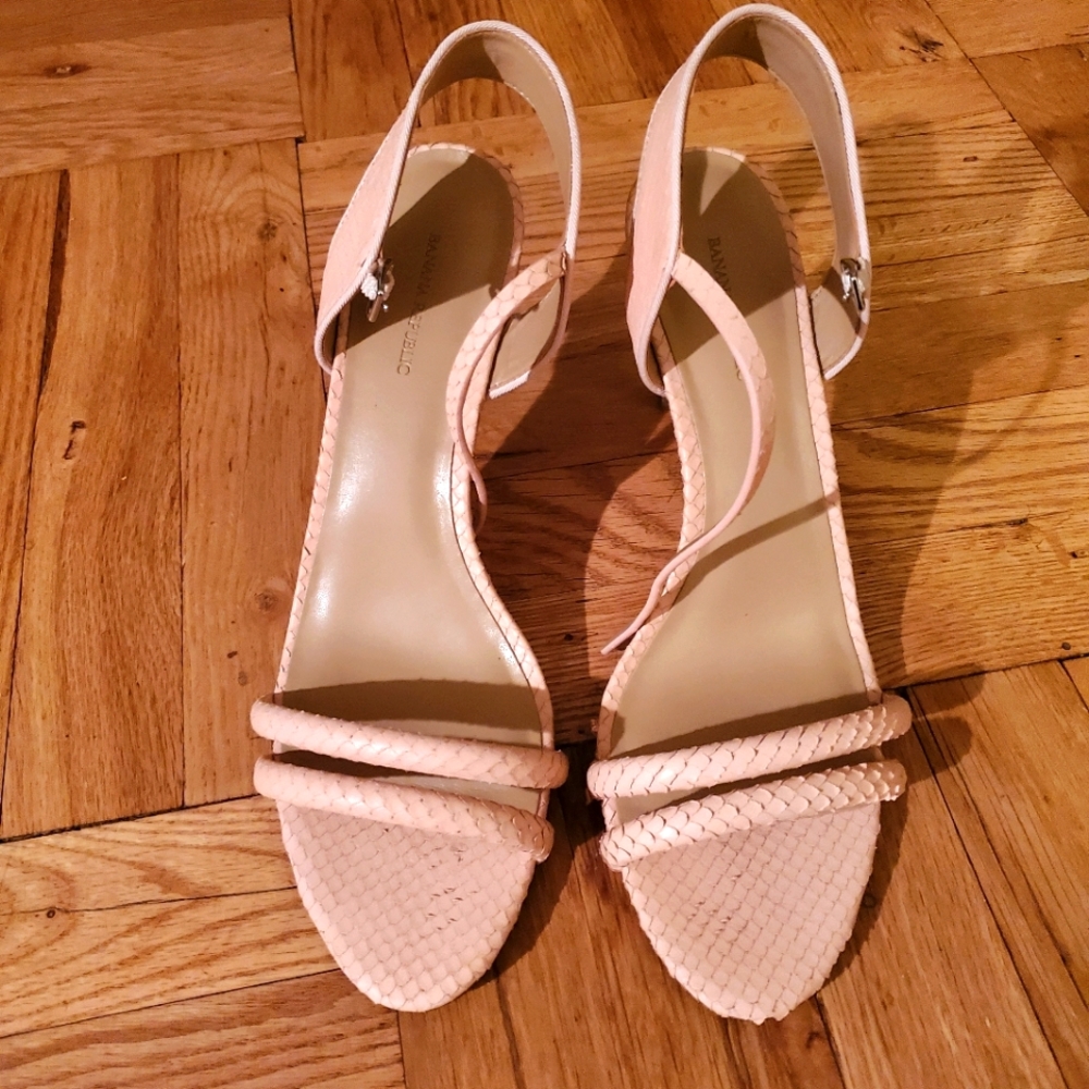 Banana Republic pink hi heel sandals size 11